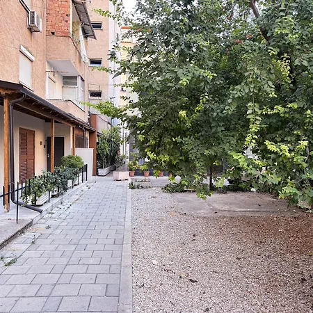 Lovely 1 Apartment Tirana